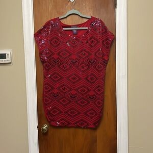 *Beverly Drive Women’s Red Sequin Geometric Plus Size Top. 2X.             W10